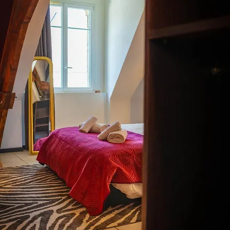 Elegance Anglaise En Hypercentre Du Mans Avec Videoprojecteur, Babyfoot Et Flechette 아파트