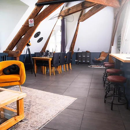 Elegance Anglaise En Hypercentre Du Mans Avec Videoprojecteur, Babyfoot Et Flechette 아파트