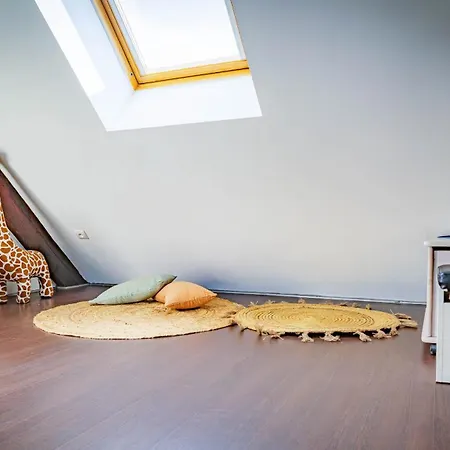 Elegance Anglaise En Hypercentre Du Mans Avec Videoprojecteur, Babyfoot Et Flechette 아파트 르망